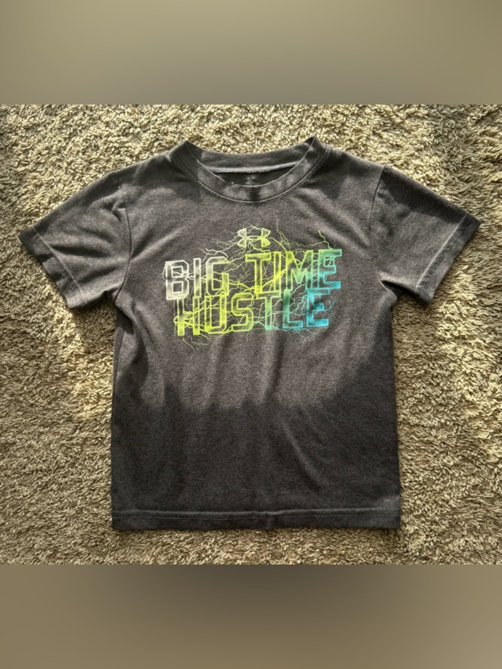 3T Under Armour HeatGear Graphic Tee Big Time Hustle Gray